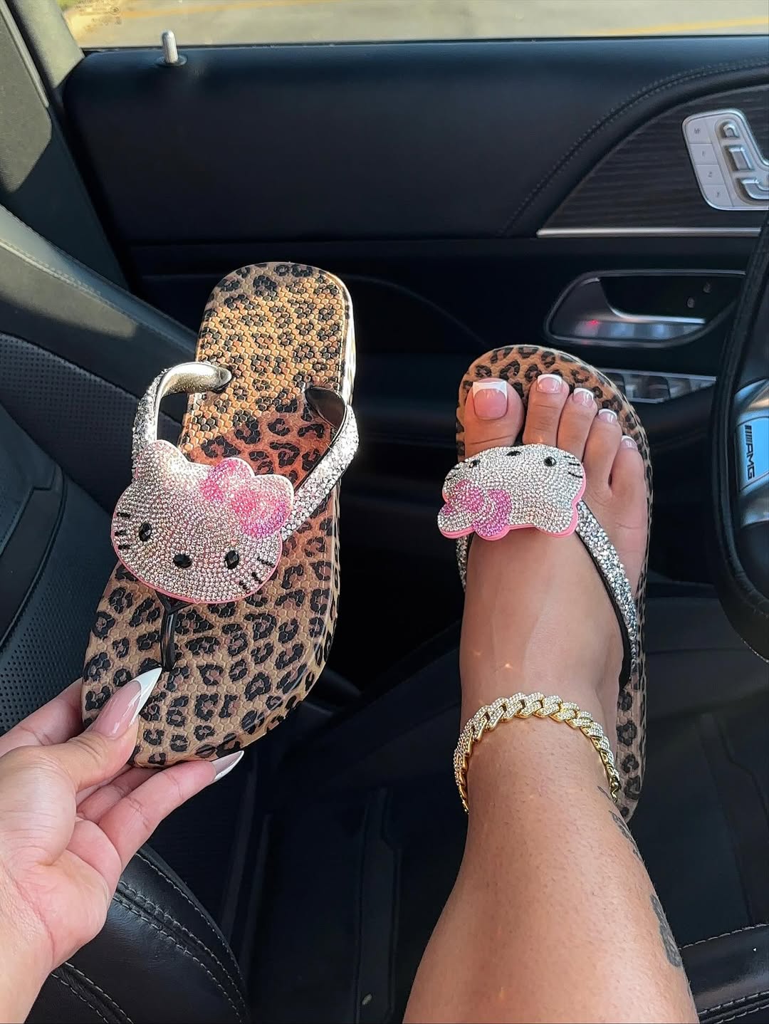 HK FLIP FLOPS